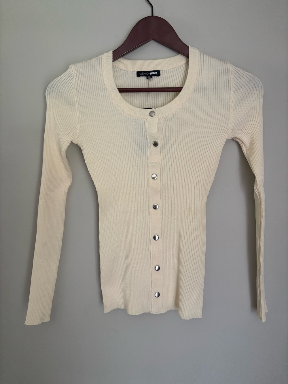 Fashion Nova Cream Ribbed Snap-Front Long Sleeve Top NWT